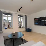 Modern Luxury Penthouse Lägenhetshotell 4*