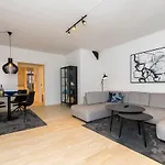 Modern Luxury Penthouse Aparthotel 4*