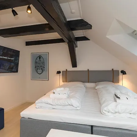 Hotel apartamentowy Modern Luxury Penthouse 4*