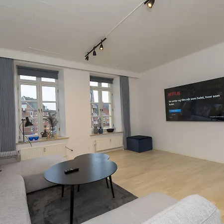 Modern Luxury Penthouse Apartahotel
