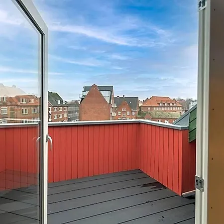 Modern Luxury Penthouse 4* 손더보그