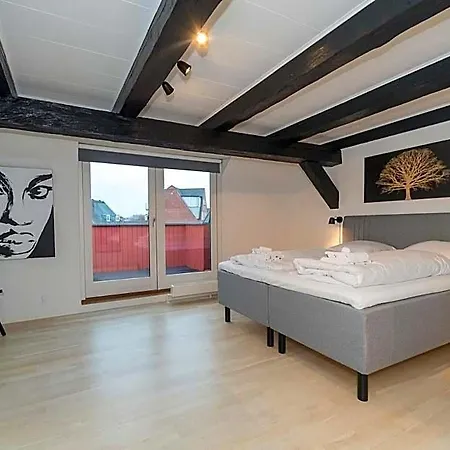 아파트호텔 Modern Luxury Penthouse 손더보그