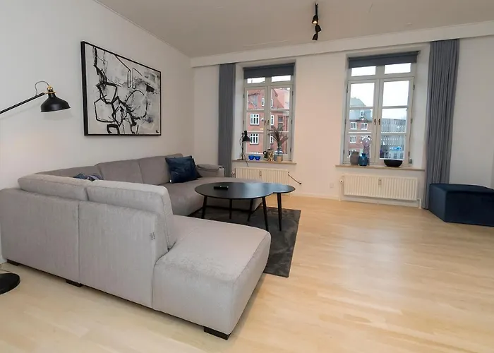 Modern Luxury Penthouse Apartahotel