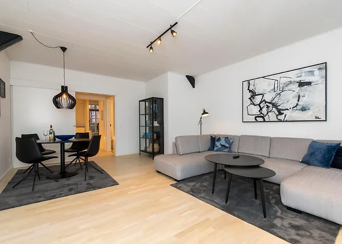 Modern Luxury Penthouse Apartahotel 4*