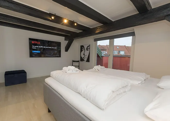 Modern Luxury Penthouse 4*