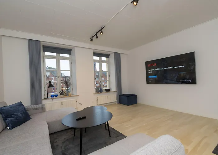 Modern Luxury Penthouse Apartahotel