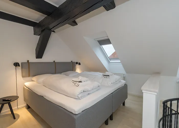 Modern Luxury Penthouse 4*